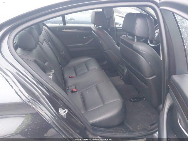 BMW 528i Xdrive 2015 WBA5A7C51FD621183 Image 8