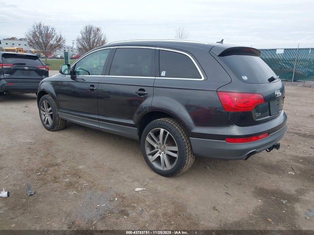 2010 AUDI Q7 WA1LYAFE8AD005675 Photo 2