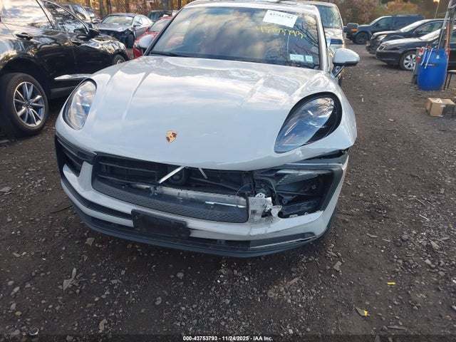 Porsche Macan T 2024 WP1AA2A5XRLB00849 Image 6