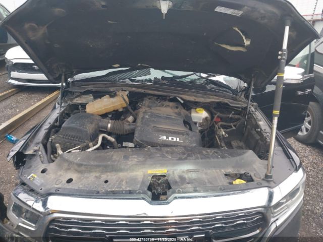 2022 RAM 1500 1C6SRFHM7NN440808 Photo 9