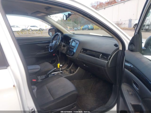 2014 MITSUBISHI OUTLANDER JA4AZ3A31EZ009839 Photo 4