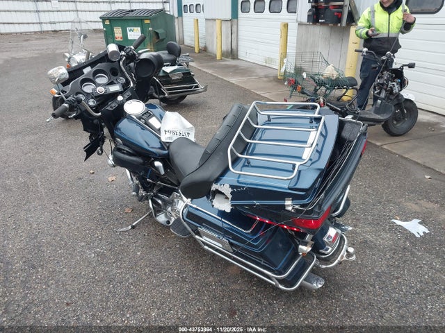 2002 HARLEY-DAVIDSON FLHTCUI 1HD1FCW152Y638722 Photo 2