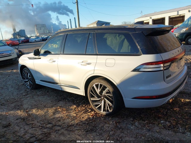 Lincoln Aviator Black Label 2025 5LM5J9XC1SGL21992 Image 14