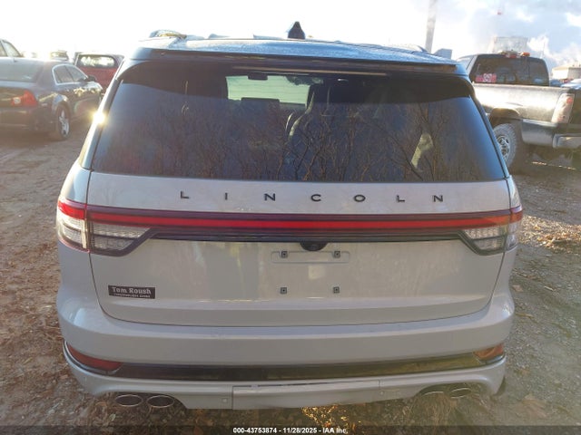 Lincoln Aviator Black Label 2025 5LM5J9XC1SGL21992 Image 16