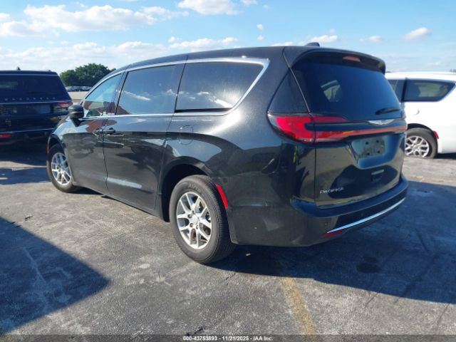 2025 CHRYSLER PACIFICA 2C4RC1BG8SR593372 Photo 2