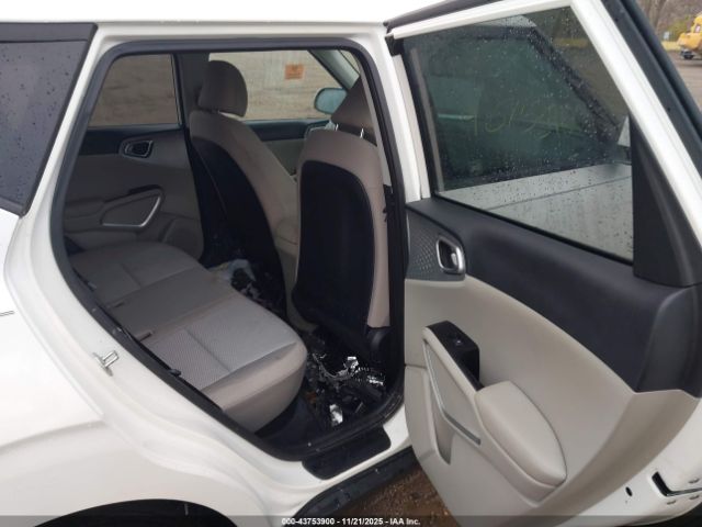 2022 KIA SOUL KNDJ23AUXN7157258 Photo 7