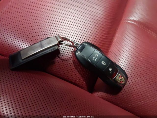 2016 PORSCHE MACAN WP1AB2A59GLB44755 Photo 10