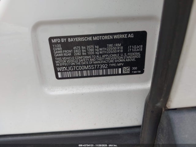 2021 BMW X1 WBXJG7C00M5S77392 Photo 8