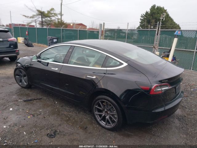 2019 TESLA MODEL 3 5YJ3E1EA5KF413025 Photo 2