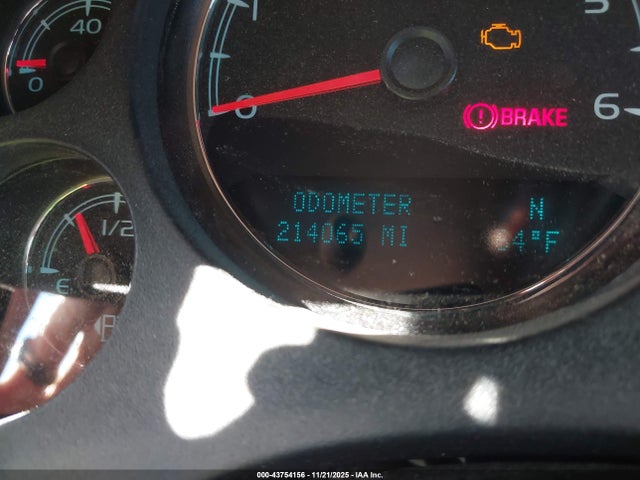 2014 Gmc Yukon Xl 1500 Denali მანქანა იყიდება აუქციონზე, vin: 1GKS2MEF6ER166196, აუქციონის ნომერი: 43754156