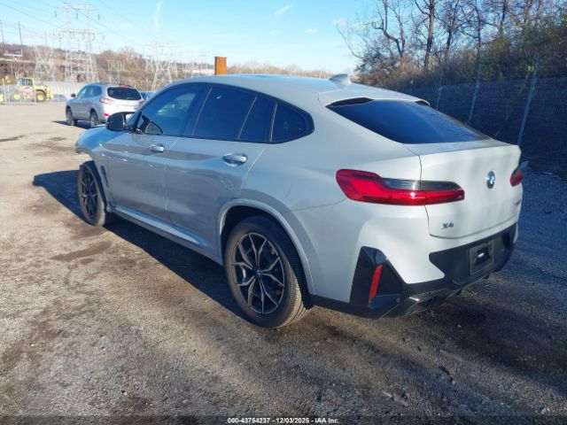 2022 BMW X4 5UX43DT01N9L22353 Photo 2