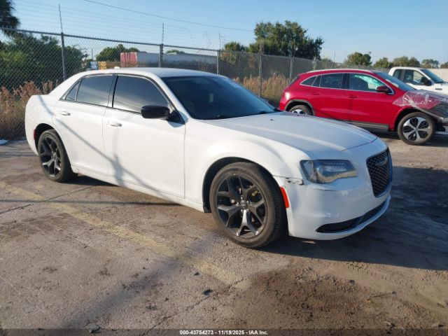 2022 CHRYSLER 300 2C3CCAAG0NH107501