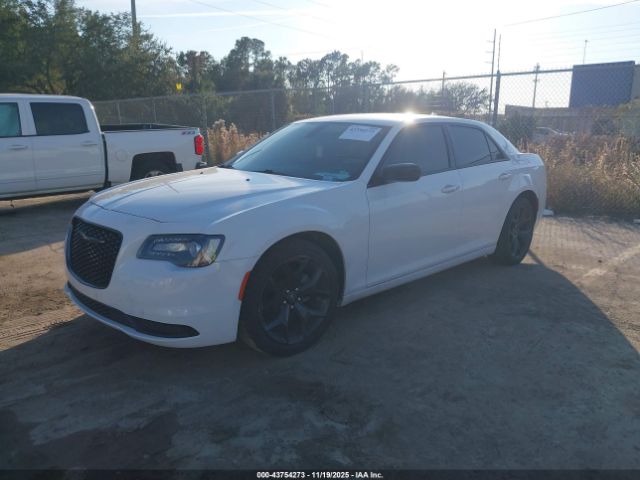 2022 CHRYSLER 300 2C3CCAAG0NH107501 Photo 1