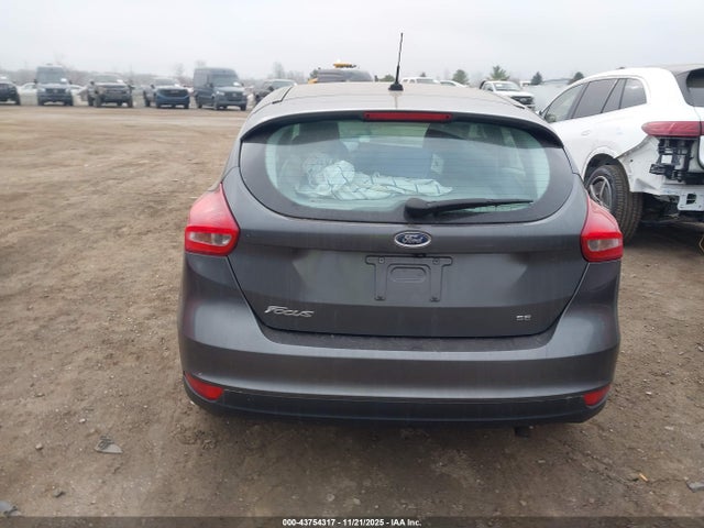 43754317 :رقم المزاد ، 1FADP3K22JL327101 vin ، 2018 Ford Focus Se مزاد بيع