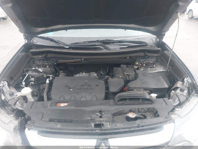2017 MITSUBISHI OUTLANDER JA4AZ3A35HZ008231 Photo 9