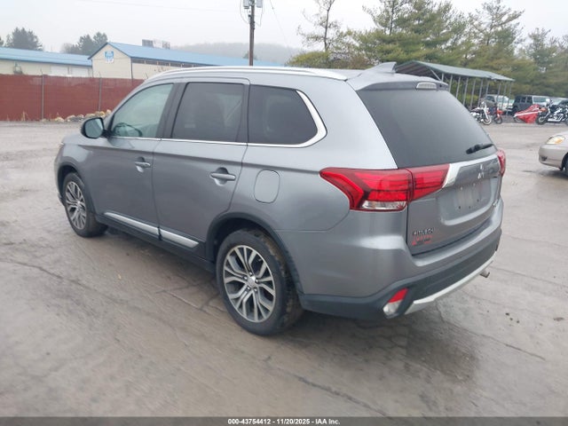 2017 MITSUBISHI OUTLANDER JA4AZ3A35HZ008231 Photo 2
