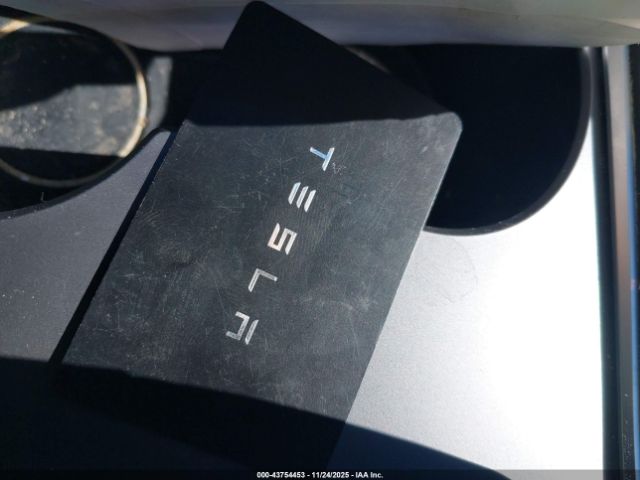 2023 TESLA MODEL Y 7SAYGAEE0PF970731 Photo 10
