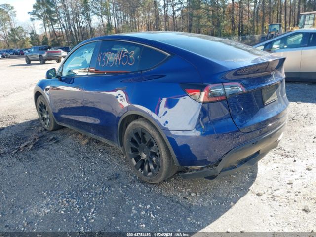 2023 TESLA MODEL Y 7SAYGAEE0PF970731 Photo 2