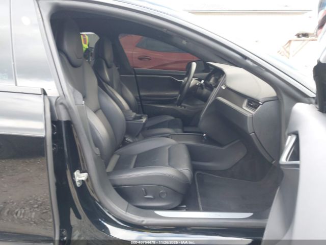 2019 TESLA MODEL S 5YJSA1E42KF335532 Photo 4