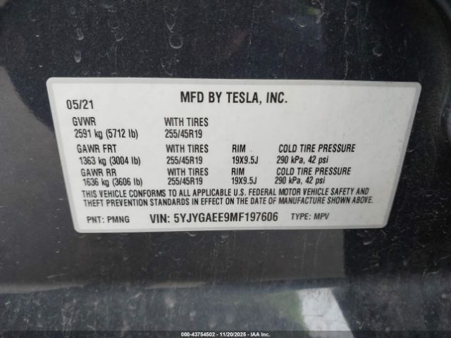 2021 TESLA MODEL Y 5YJYGAEE9MF197606 Photo 8