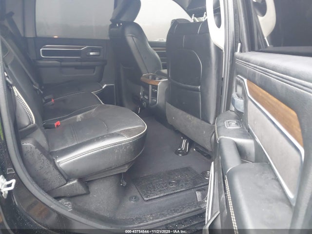 Продажа на аукционе авто 2024 Ram 2500 Laramie  4x4 6'4 Box, vin: 3C6UR5FL9RG375861, номер лота: 43754544