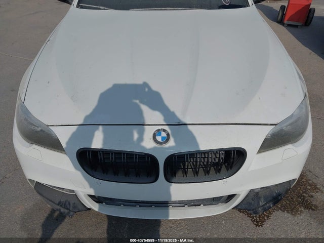 WBAKN9C51ED681921 BMW 550i