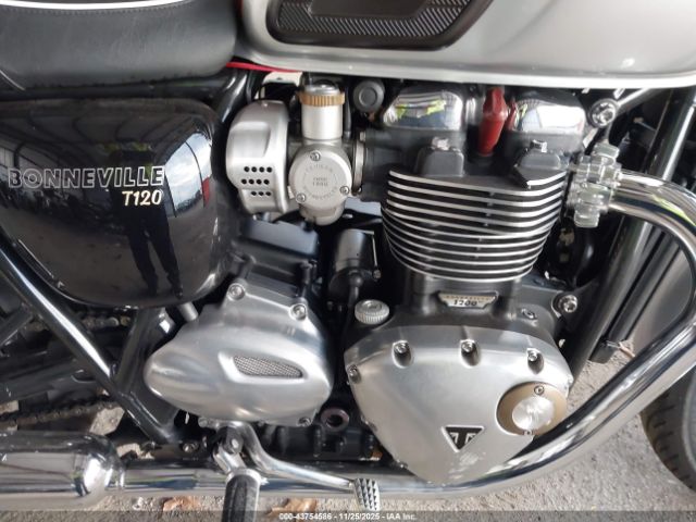 2017 TRIUMPH MOTORCYCLE BONNEVILLE SMTD40HL7HT821578 Photo 7