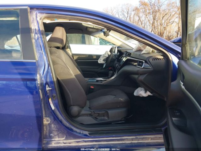 2018 TOYOTA CAMRY 4T1B11HKXJU595561 Photo 4