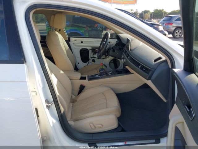 2018 AUDI A4 WAUKMAF43JN019530 Photo 4