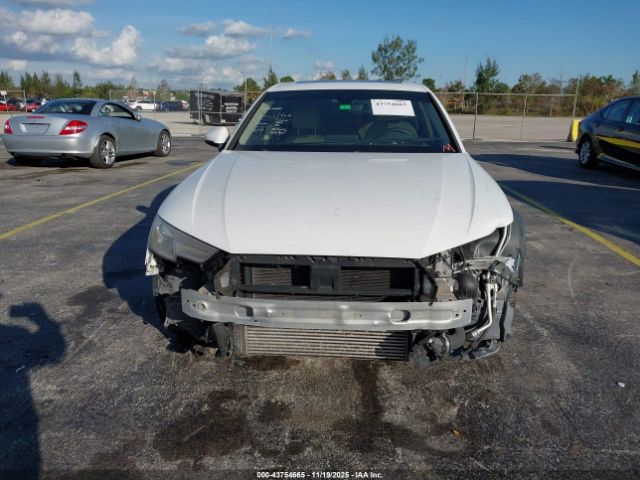 2018 AUDI A4 WAUKMAF43JN019530 Photo 5