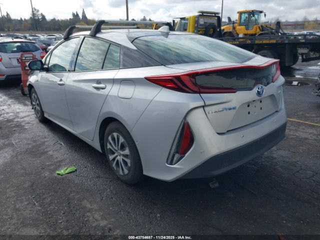 2020 TOYOTA PRIUS PRIME JTDKARFP6L3143939 Photo 2