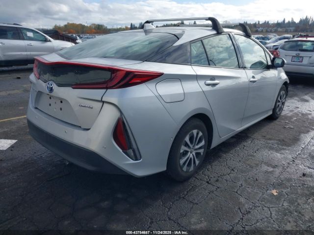 2020 TOYOTA PRIUS PRIME JTDKARFP6L3143939 Photo 3