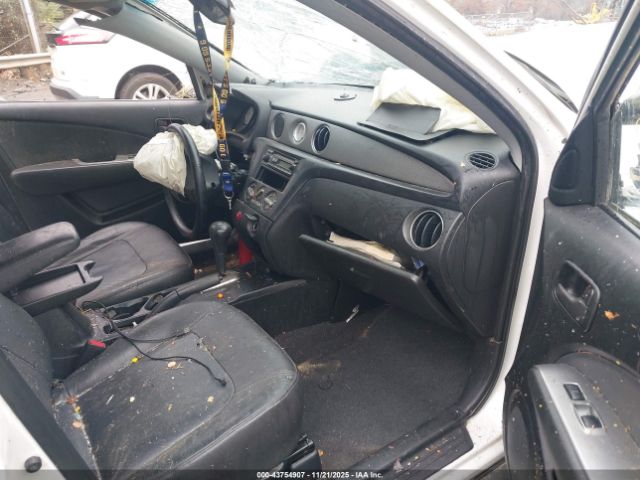 2004 MITSUBISHI OUTLANDER JA4LZ41FX4U000643 Photo 4