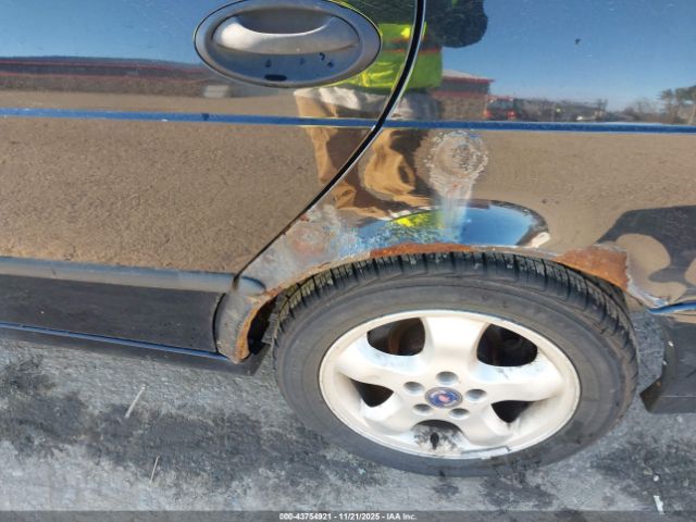 2000 SAAB 9-3 YS3DF58K2Y2047641 Photo 5