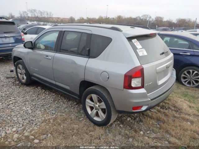 2016 JEEP COMPASS 1C4NJDBBXGD662311 Photo 2