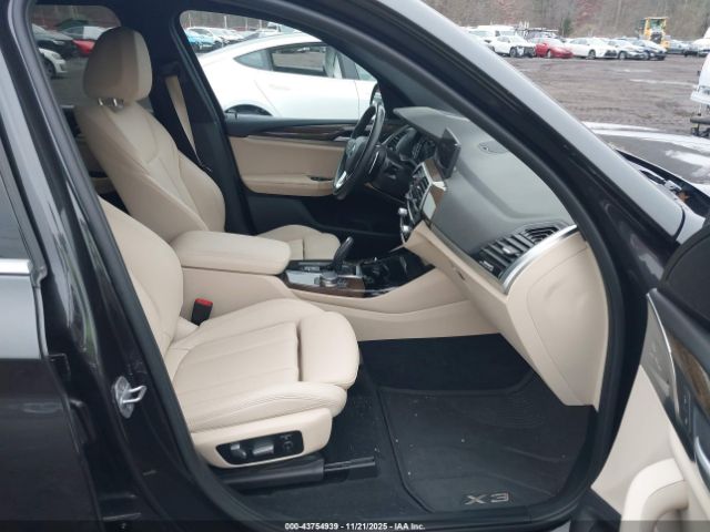 2018 BMW X3 5UXTR9C50JLD73765 Photo 4