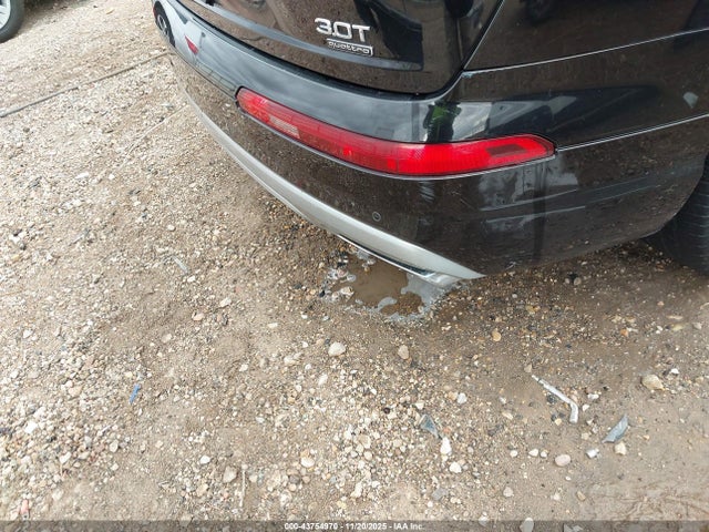 2017 AUDI Q7 WA1LAAF7XHD048124 Photo 5