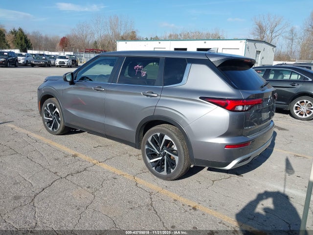 2022 MITSUBISHI OUTLANDER JA4J4UA82NZ043336 Photo 2