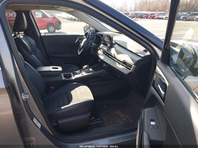 2022 MITSUBISHI OUTLANDER JA4J4UA82NZ043336 Photo 4