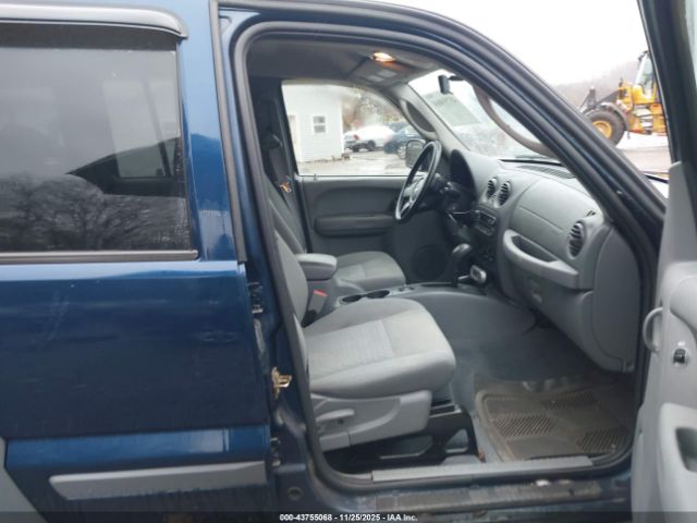 2005 JEEP LIBERTY 1J4GL48K25W519729 Photo 4