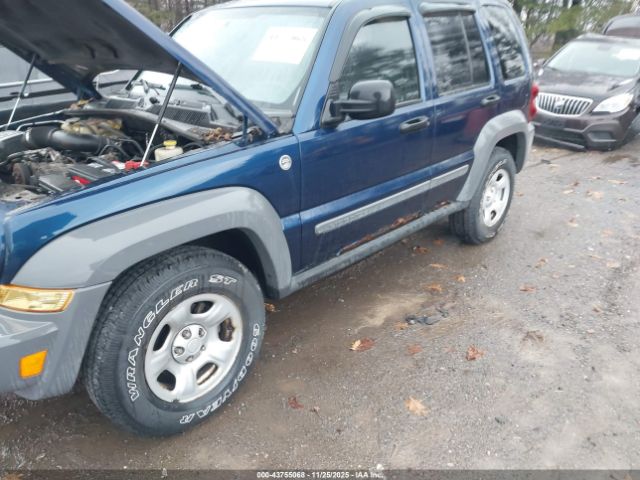 2005 JEEP LIBERTY 1J4GL48K25W519729 Photo 5