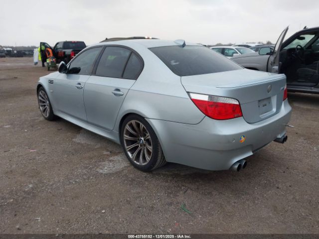 2006 BMW M5 WBSNB93546B581729 Photo 2