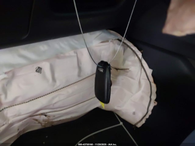 2017 AUDI A4 WAUFNAF47HN014694 Photo 10