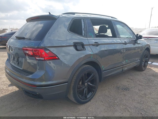 2023 VOLKSWAGEN TIGUAN 3VVCB7AX8PM078918 Photo 3
