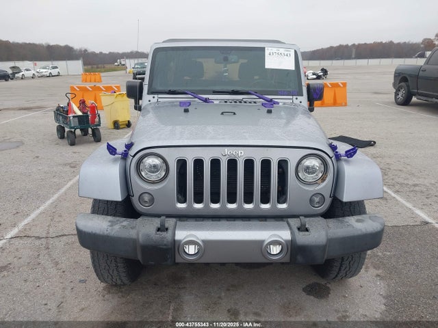 Продаж на аукціоні авто 2017 Jeep Wrangler Unlimited Sahara 4x4, vin: 1C4BJWEG3HL570616, номер лоту: 43755343