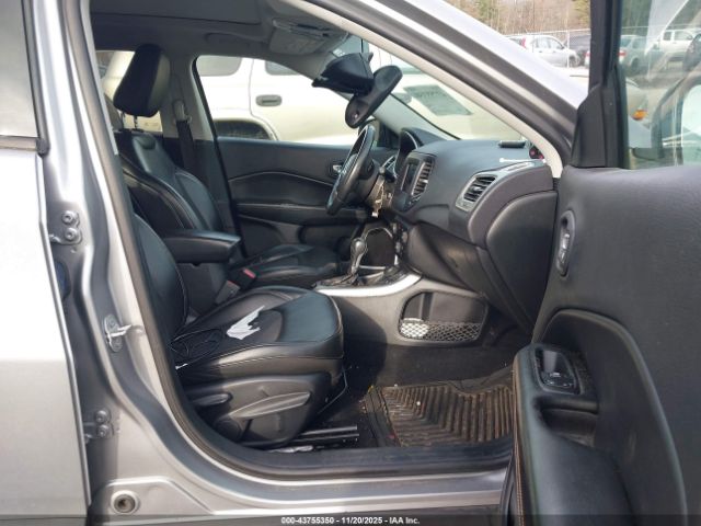 2018 JEEP COMPASS 3C4NJDBB7JT222497 Photo 4