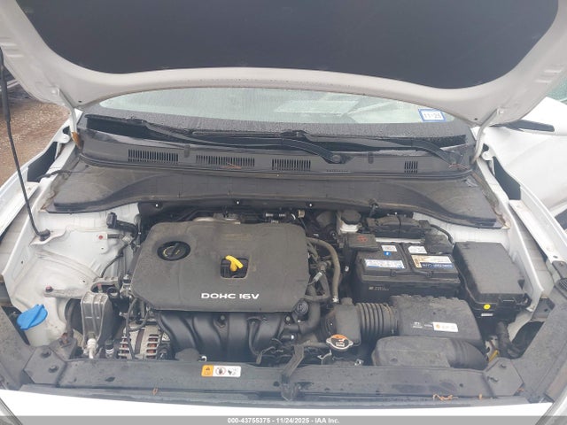 2019 HYUNDAI KONA KM8K62AA2KU371842 Photo 9
