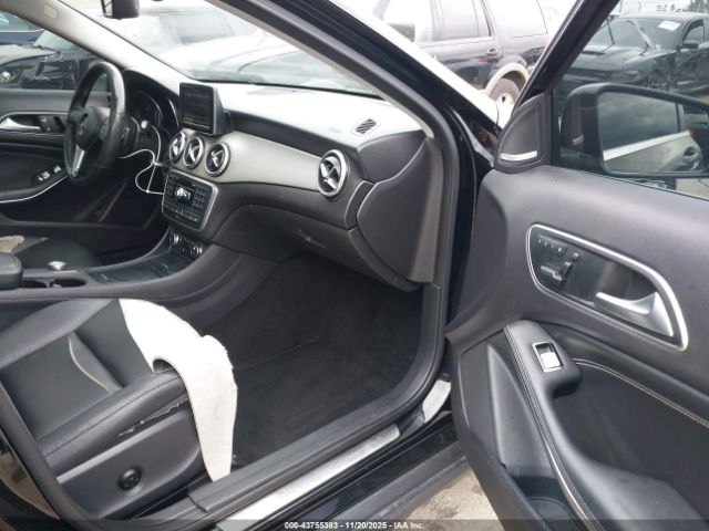 2015 MERCEDES-BENZ GLA 250 WDCTG4GB1FJ087489 Photo 4