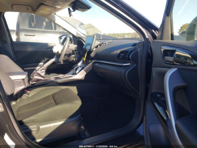 2022 MITSUBISHI ECLIPSE CROSS JA4ATVAA4NZ046105 Photo 4