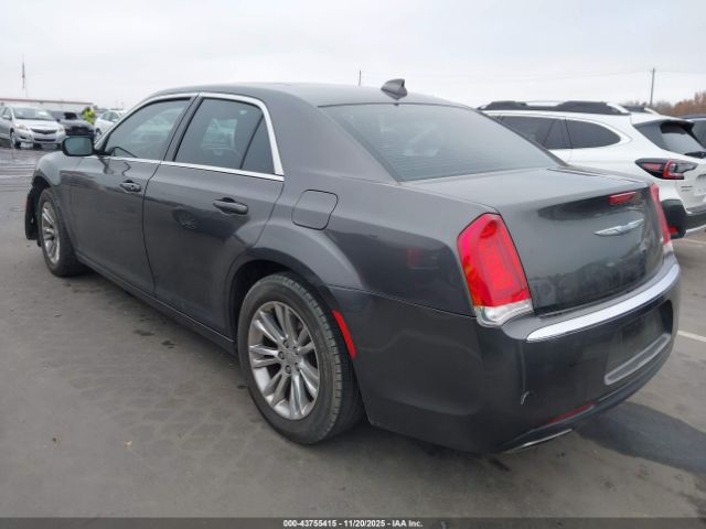 2018 CHRYSLER 300 2C3CCAAG3JH201608 Photo 2